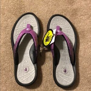 Women’s Body Glove Flip Flops